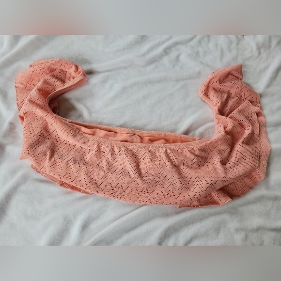 Xhilaration Other - Xhilaration peach flowy cut out off the shoulder bikini top L (11-13)